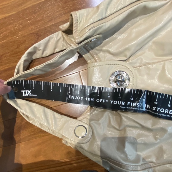 Marc by Marc Jacobs Patent Leather Nude Handbag - Picture 11 of 11